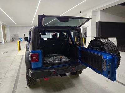 2026 Jeep Wrangler - Photo 38