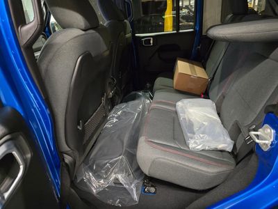2026 Jeep Wrangler - Photo 32