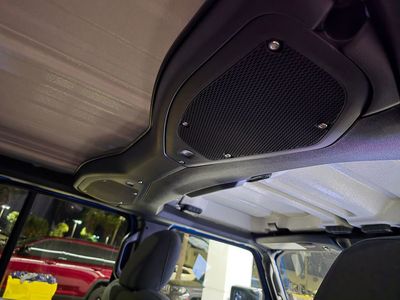 2026 Jeep Wrangler - Photo 37
