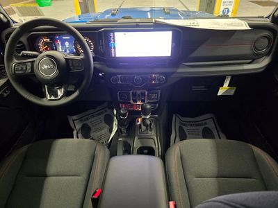 2026 Jeep Wrangler - Photo 36