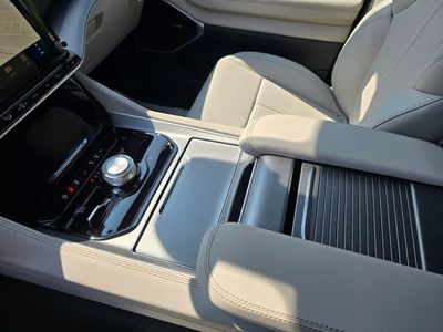 2026 Jeep Grand Wagoneer - Photo 25