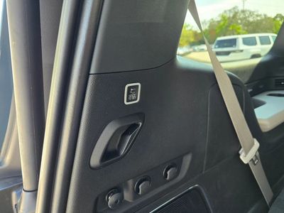 2026 Jeep Grand Wagoneer - Photo 44