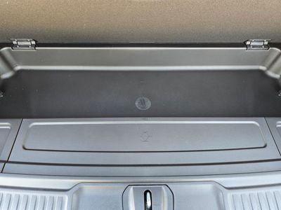 2026 Jeep Grand Wagoneer - Photo 42