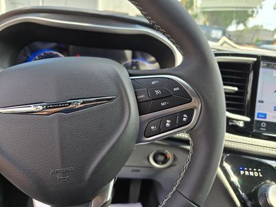 2026 Chrysler Pacifica — photo 20 view