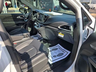 2026 Chrysler Pacifica — photo 32 view
