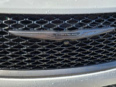 2026 Chrysler Pacifica — photo 9 view