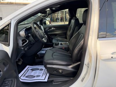 2026 Chrysler Pacifica — photo 16 view