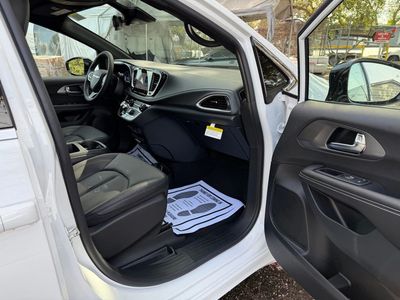 2026 Chrysler Pacifica — photo 30 view