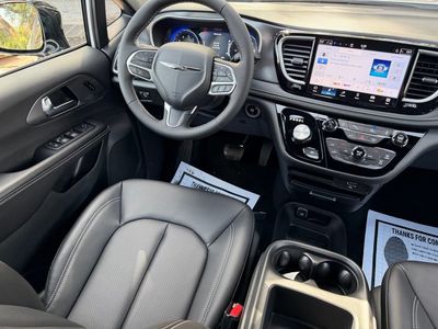 2026 Chrysler Pacifica — photo 36 view