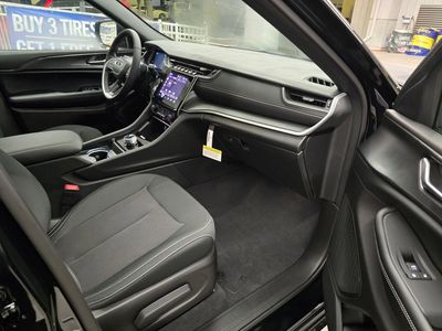 2025 Jeep Grand Cherokee - Photo 29