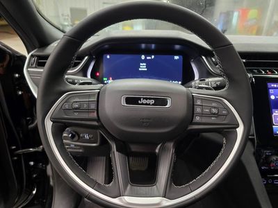 2025 Jeep Grand Cherokee - Photo 16
