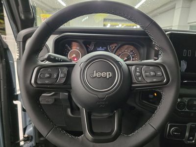 2026 Jeep Wrangler — photo 17 view