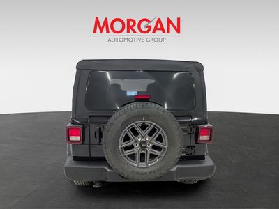 2025 Jeep Wrangler - Photo 5