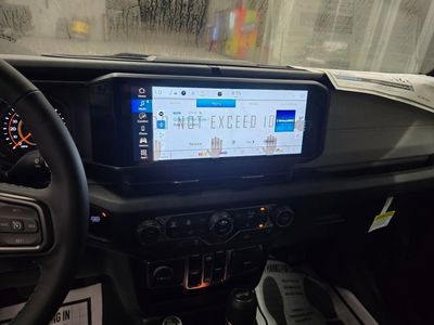 2025 Jeep Wrangler - Photo 20