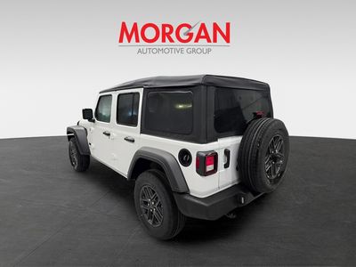 2025 Jeep Wrangler - Photo 4