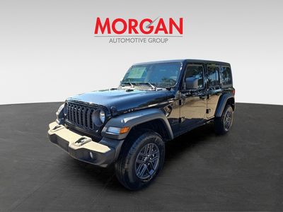 2025 Jeep Wrangler - Photo 2
