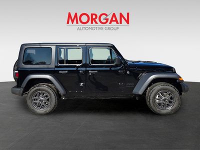 2025 Jeep Wrangler - Photo 7