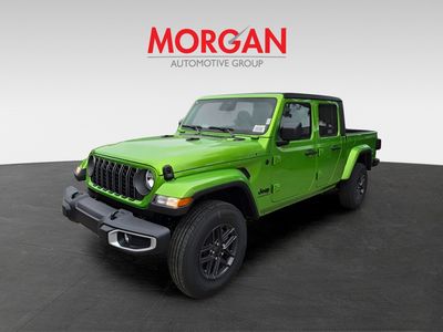 2026 Jeep Gladiator — side profile view