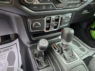 2026 Jeep Gladiator — photo 26 view