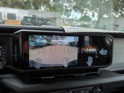 2026 Jeep Gladiator — photo 22 view