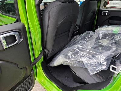 2026 Jeep Gladiator — photo 27 view