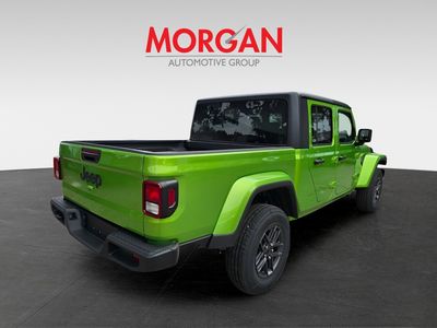 2026 Jeep Gladiator — photo 7 view
