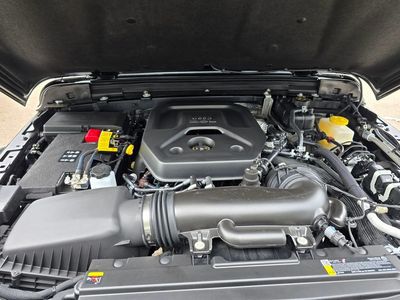 2025 Jeep Wrangler — photo 12 view