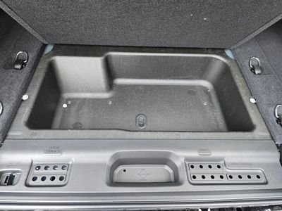 2025 Jeep Wrangler — photo 30 view