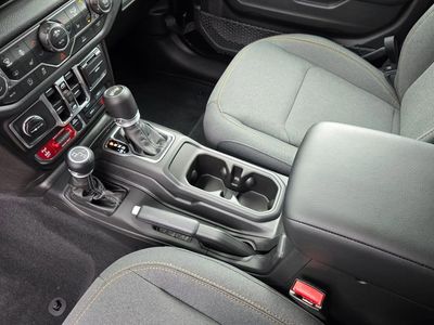 2025 Jeep Wrangler — photo 23 view