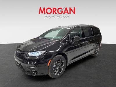 2026 Chrysler Pacifica - Photo 2