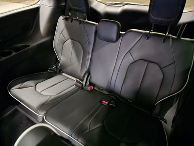 2026 Chrysler Pacifica - Photo 28