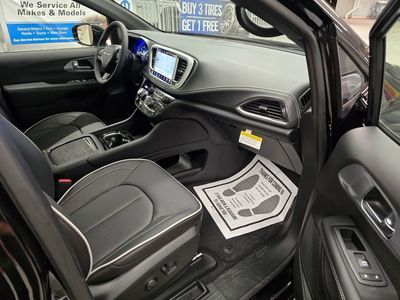 2026 Chrysler Pacifica - Photo 29