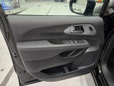 2026 Chrysler Pacifica - Photo 13