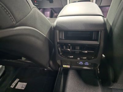2025 Jeep Grand Cherokee - Photo 31