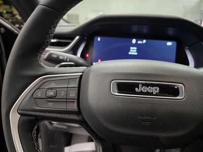 2025 Jeep Grand Cherokee - Photo 17
