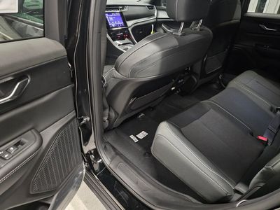 2025 Jeep Grand Cherokee - Photo 27