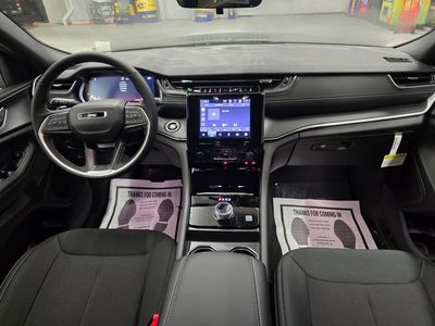 2025 Jeep Grand Cherokee - Photo 32