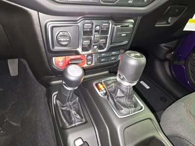 2026 Jeep Wrangler - Photo 30