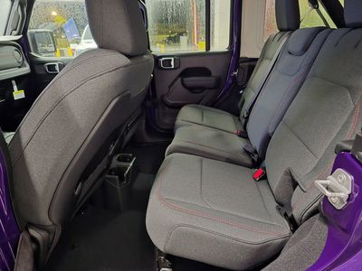 2026 Jeep Wrangler - Photo 32
