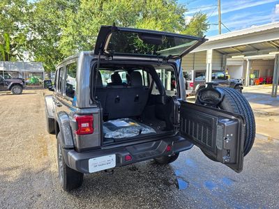 2025 Jeep Wrangler - Photo 33