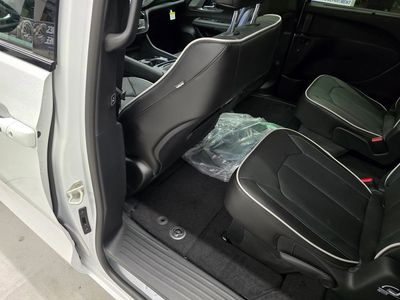 2026 Chrysler Pacifica - Photo 29