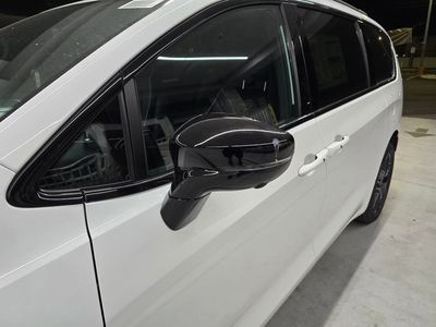 2026 Chrysler Pacifica - Photo 11
