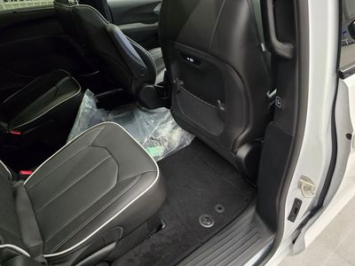 2026 Chrysler Pacifica - Photo 33