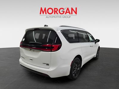 2026 Chrysler Pacifica - Photo 6