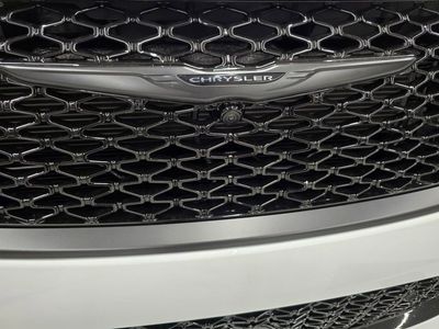 2026 Chrysler Pacifica - Photo 9