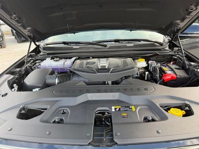 2026 Jeep Grand Wagoneer - Photo 13