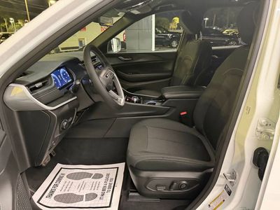 2025 Jeep Grand Cherokee - Photo 16