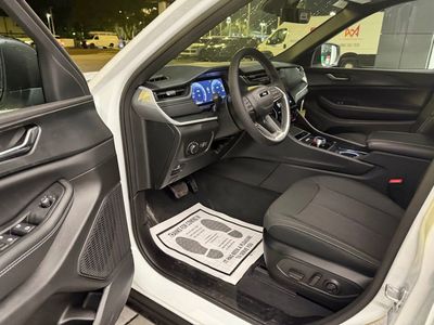 2025 Jeep Grand Cherokee - Photo 15