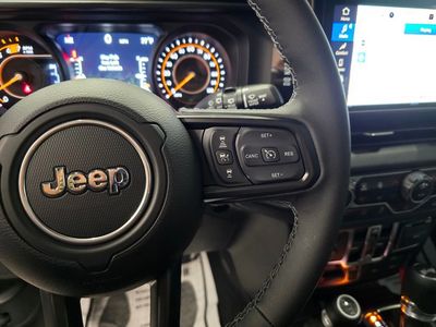2025 Jeep Wrangler - Photo 19