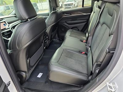 2026 Jeep Grand Cherokee - Photo 29